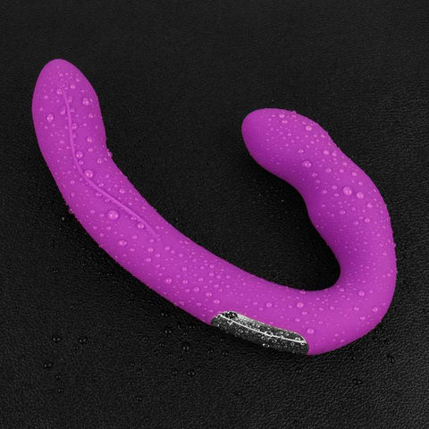 MD Tara Remote Control Strapless Strap-On - Vibrating Dildo for Couples Play MD Tara Remote Control Strapless Strap-On - Vibrating Dildo for Couples Play